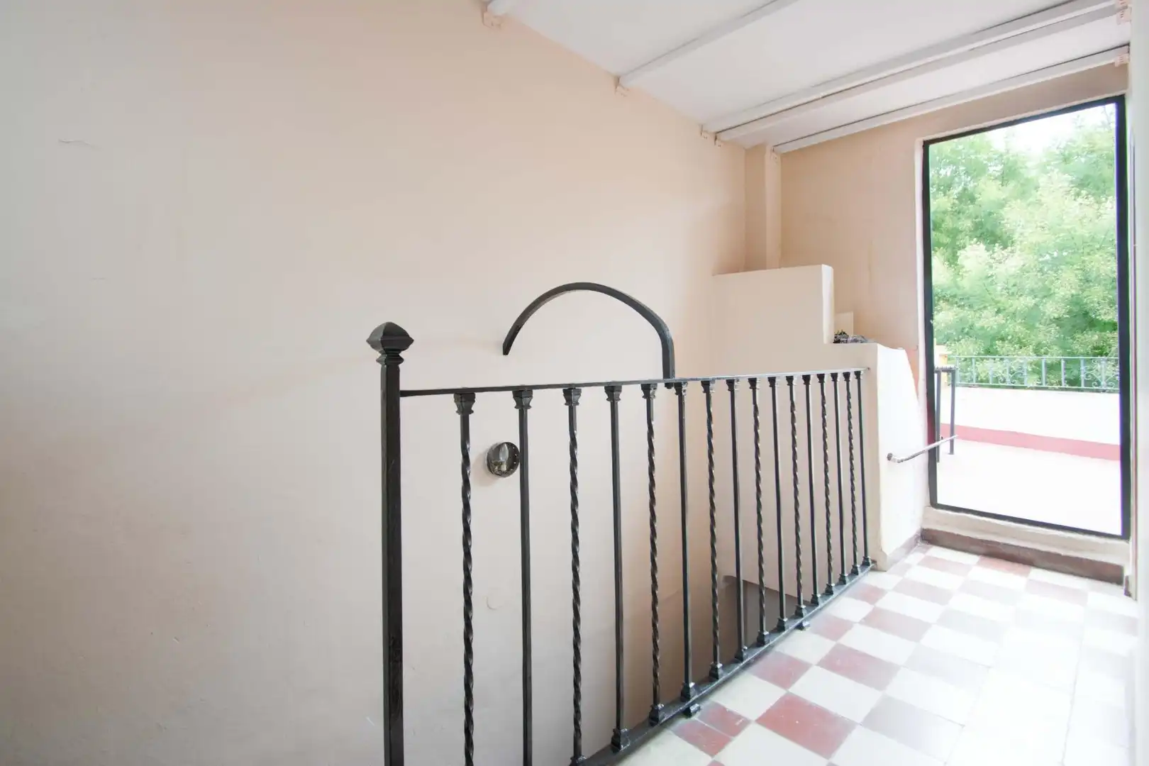 Balcony of Houses for sale in Sevilla  with Air Conditioner, Terrace and Storage room
