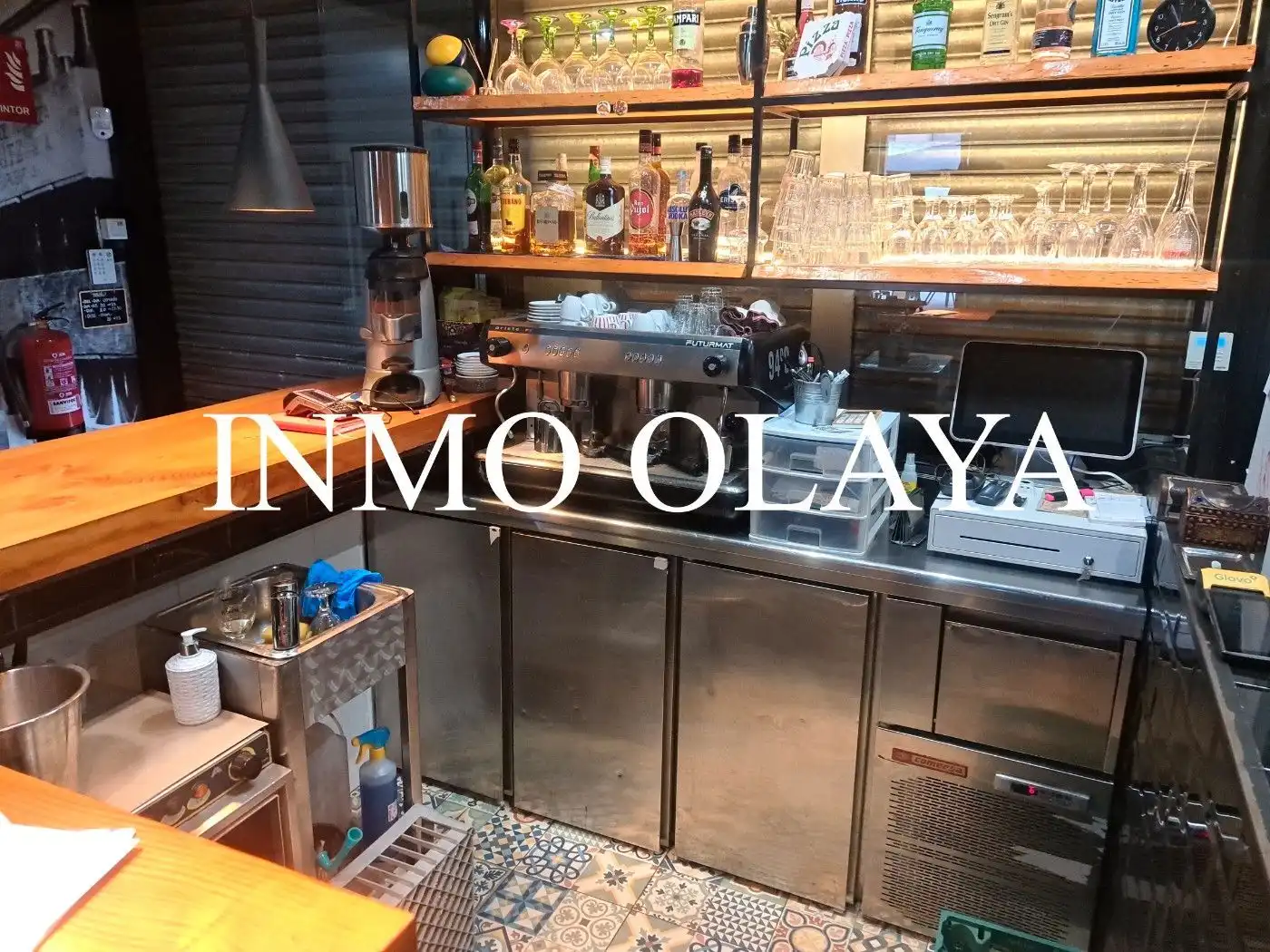 Local en traspaso en Pallejà con Aire acondicionado, Calefacción y Amueblado