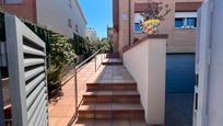 Exterior view of Single-family semi-detached for sale in Llinars del Vallès  with Air Conditioner, Terrace and Balcony