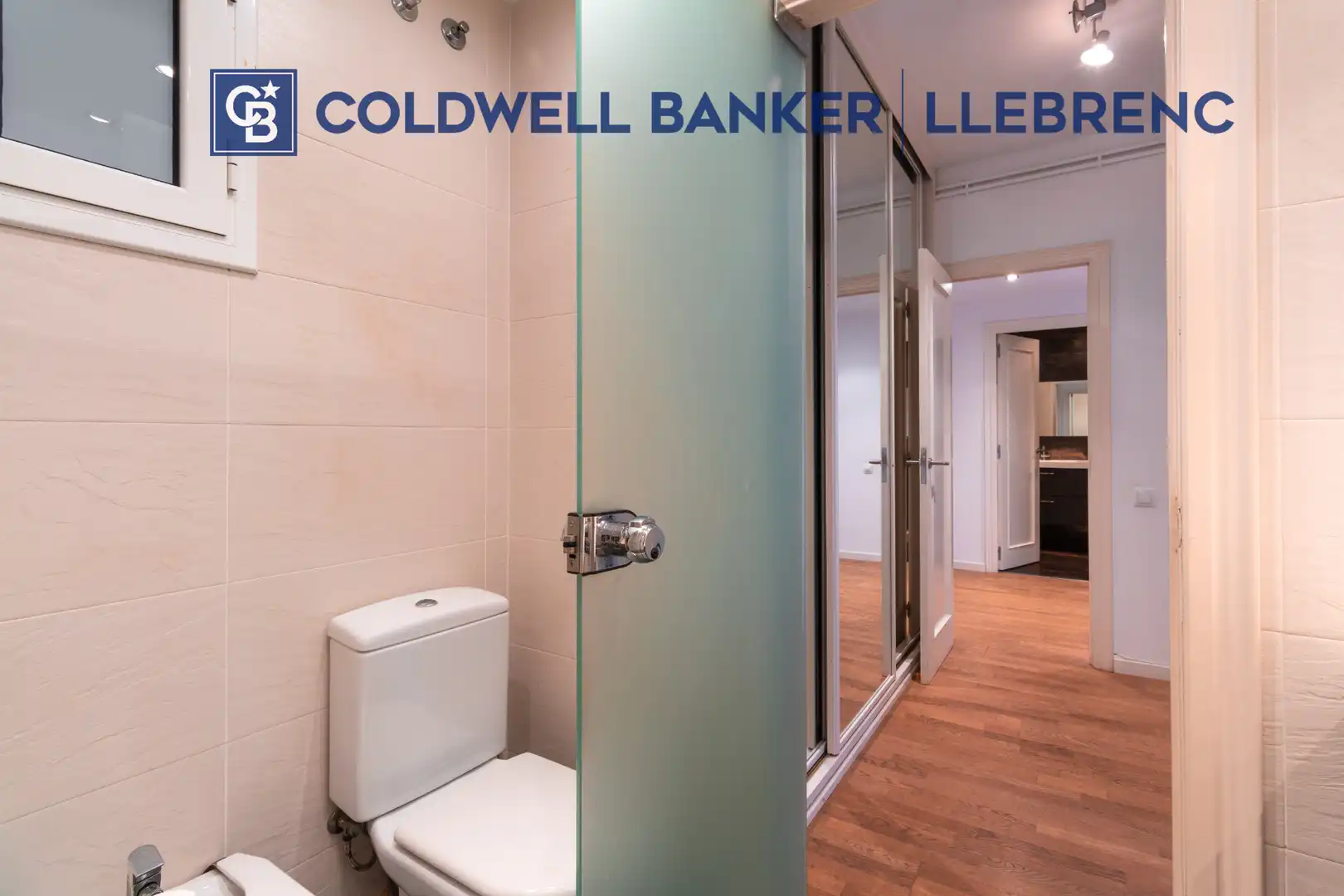 Piso en venta en Barcelona con Calefacción, Parquet y Terraza