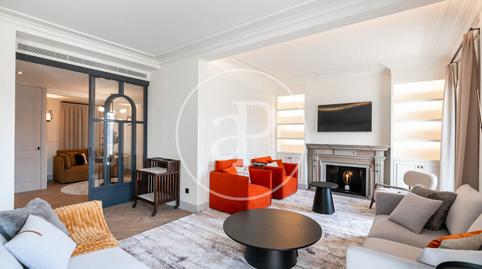 Photo 3 of Flat to rent in Pg. de Gràcia, Dreta de l'Eixample, Barcelona