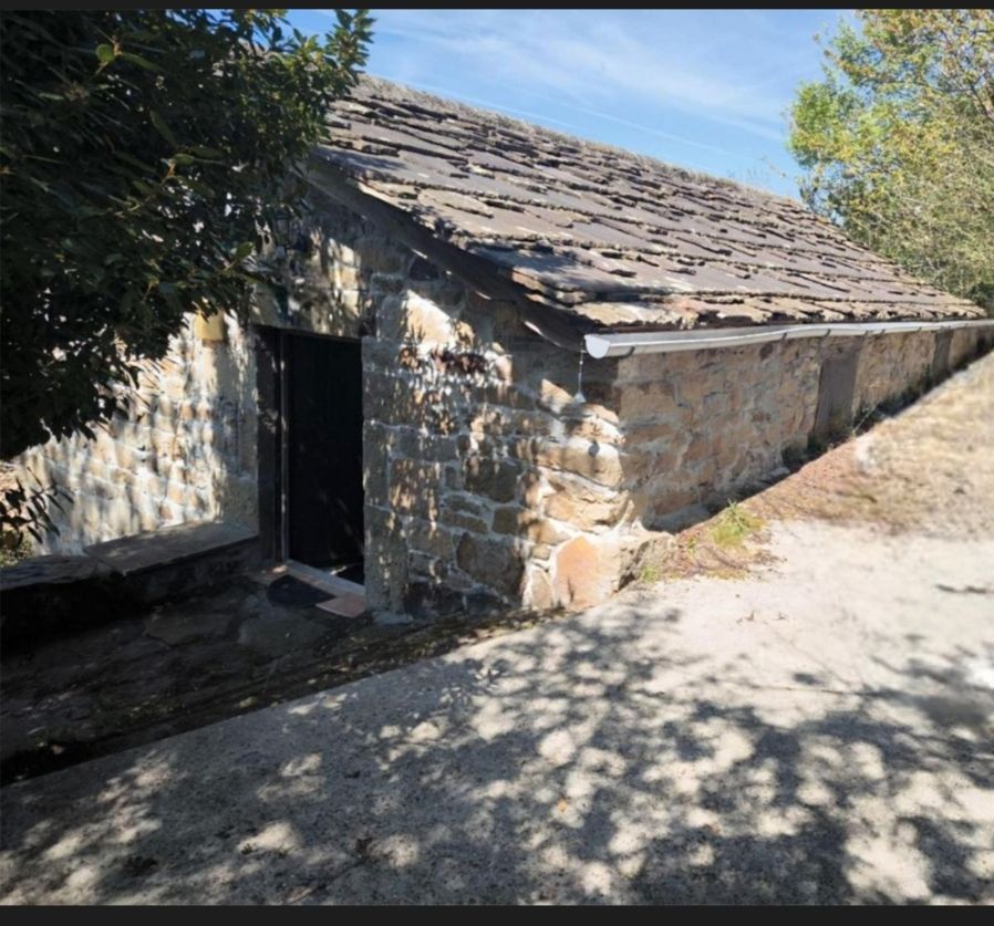 Außenansicht von Country house zum verkauf in San Pedro del Romeral mit Privatgarten und Möbliert