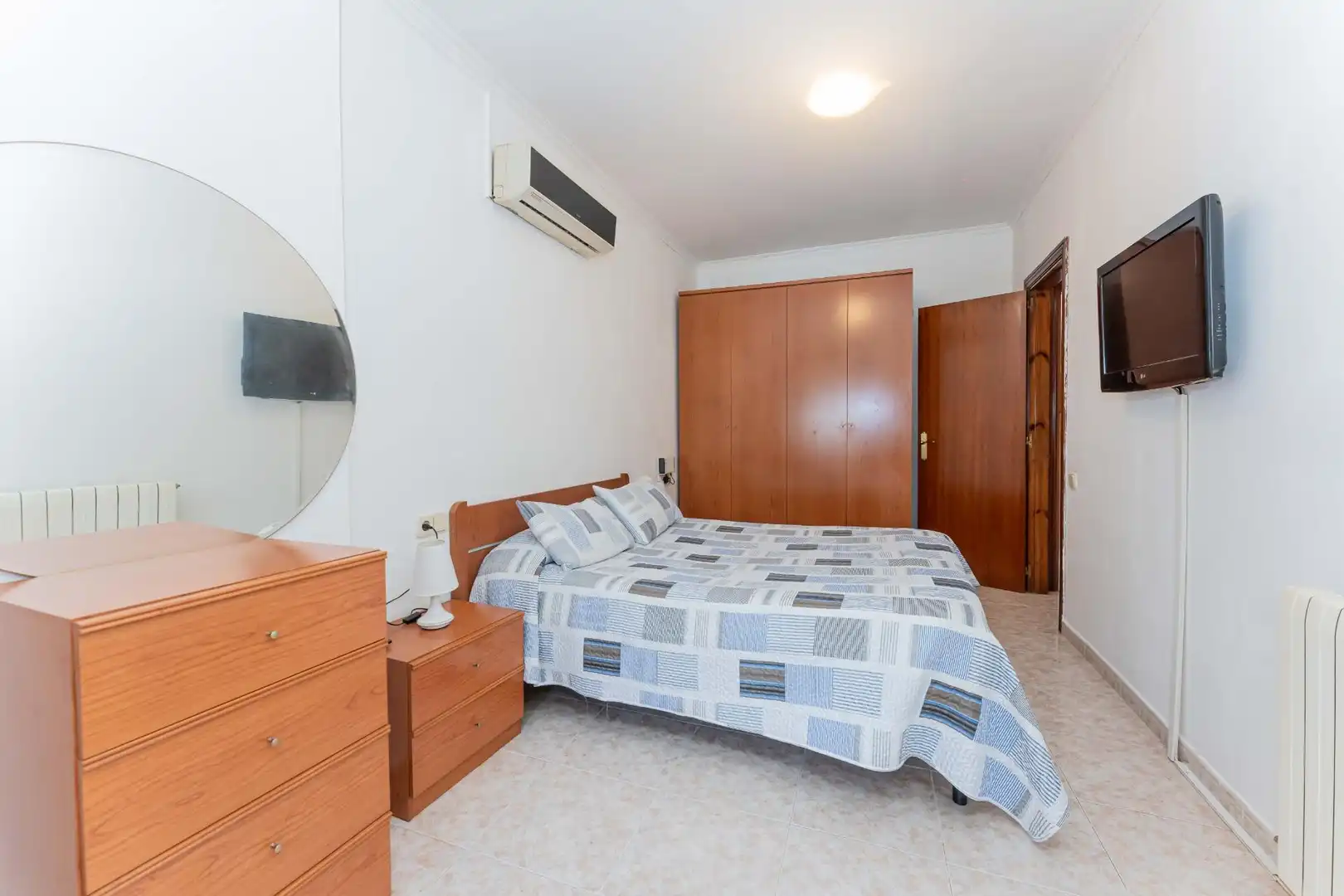 Dormitori de Casa o xalet en venda en Viladecans amb Aire condicionat, Calefacció i Jardí privat