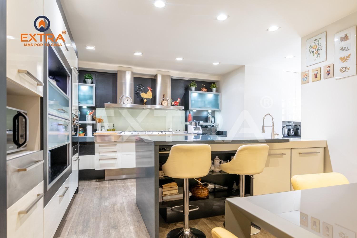 Kitchen of Flat for sale in  Madrid Capital  with Heating, Private garden and Terrace