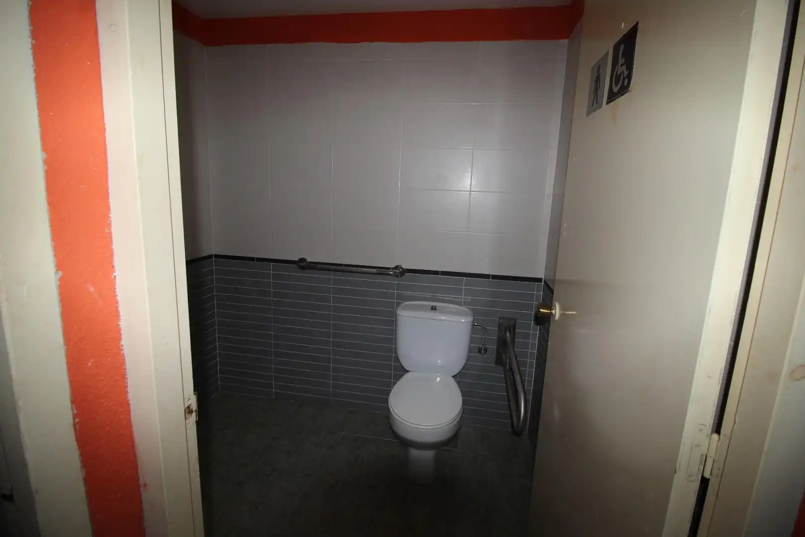 Bathroom of Commercial properties for rent in Oropesa del Mar / Orpesa  with Terrace
