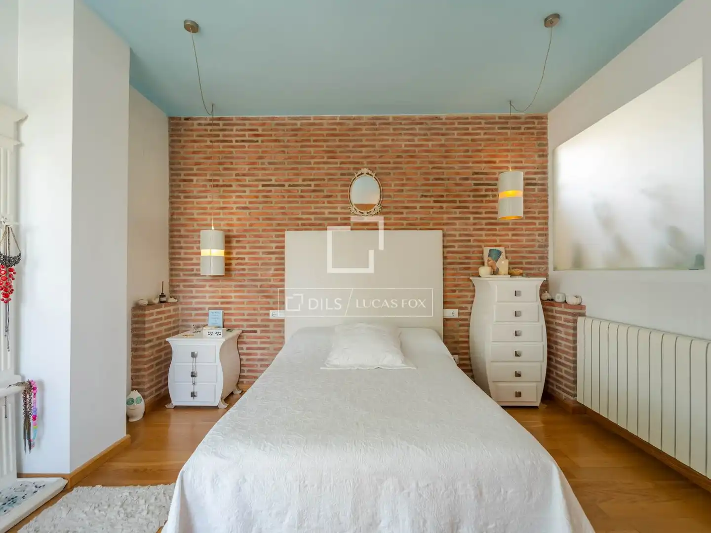 Dormitori de Casa o xalet en venda en Bétera amb Aire condicionat, Jardí privat i Terrassa
