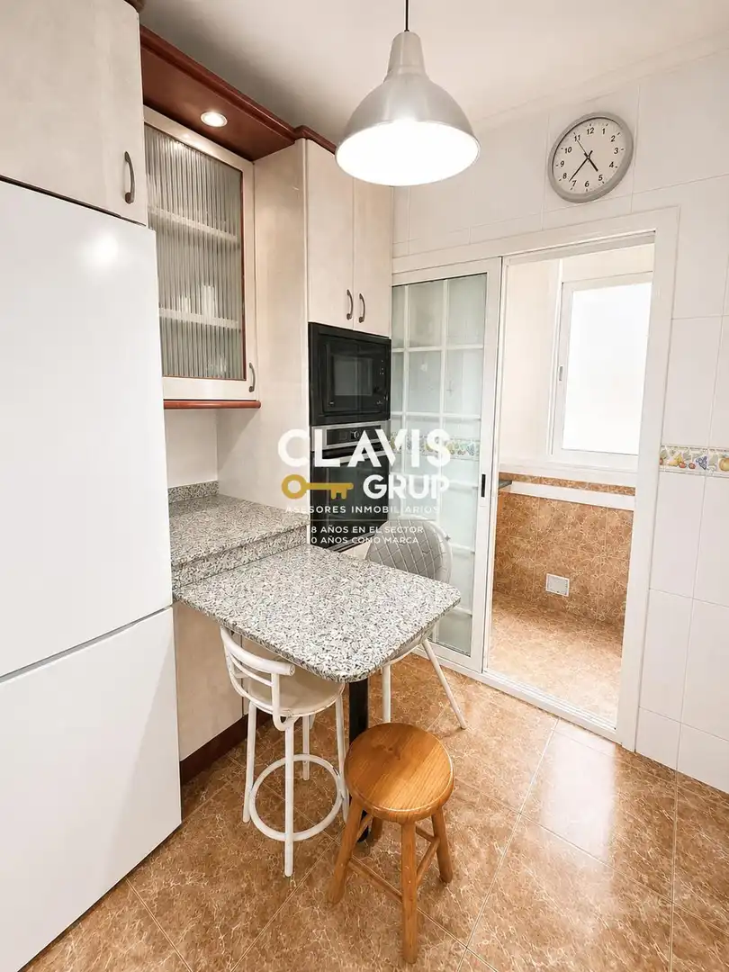 Kitchen of Flat for sale in Barcelona  with Air Conditioner, Terrace and Balcony