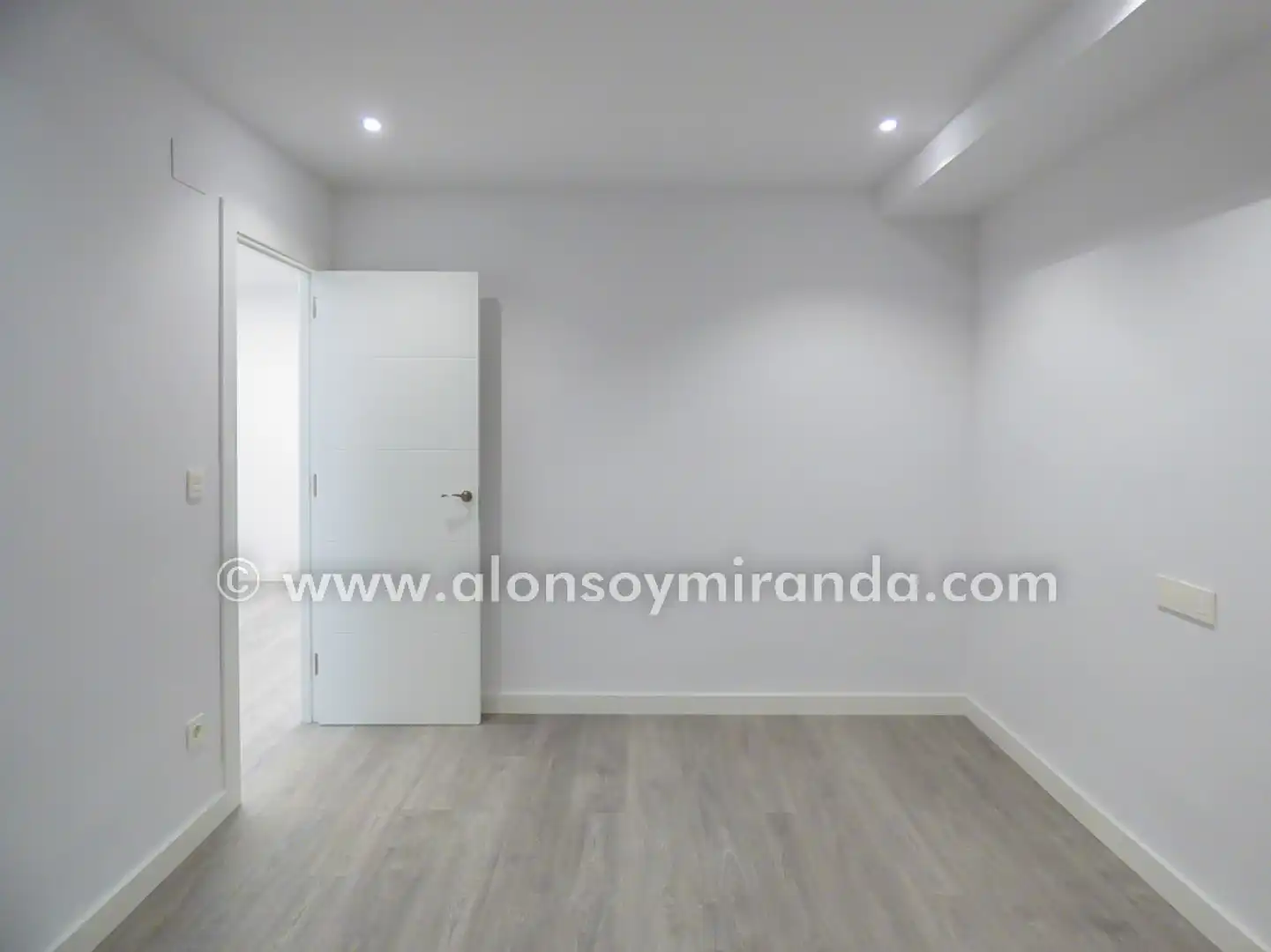 Wohnung zur Miete in Gijón  mit Heizung und Abstellraum