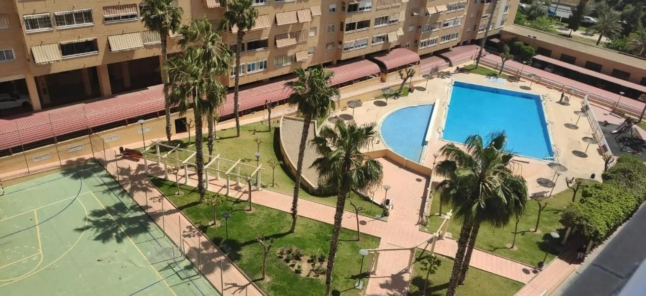 Flat to rent in Babel
