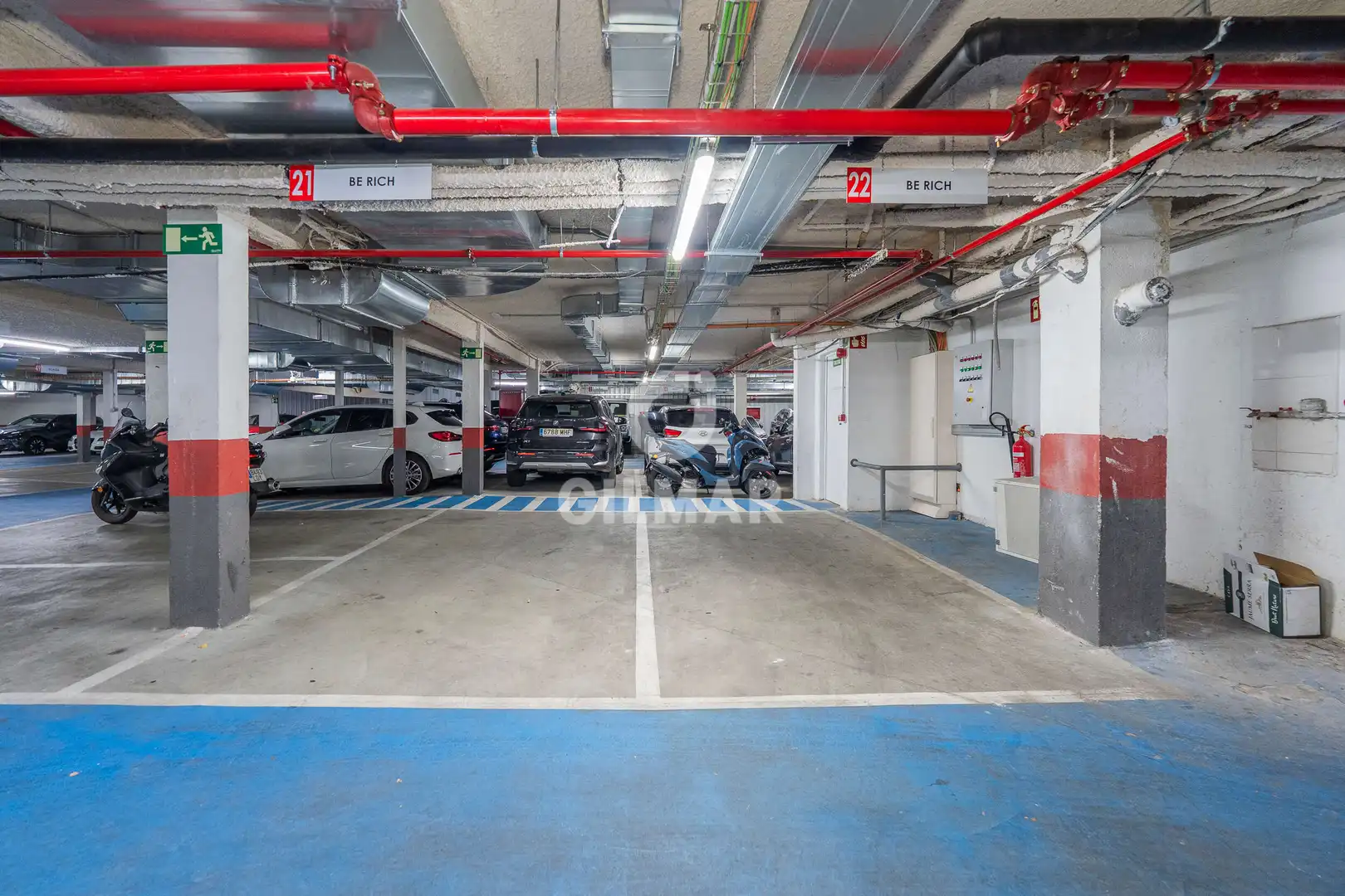 Parking of Office for sale in Madrid  with Heating