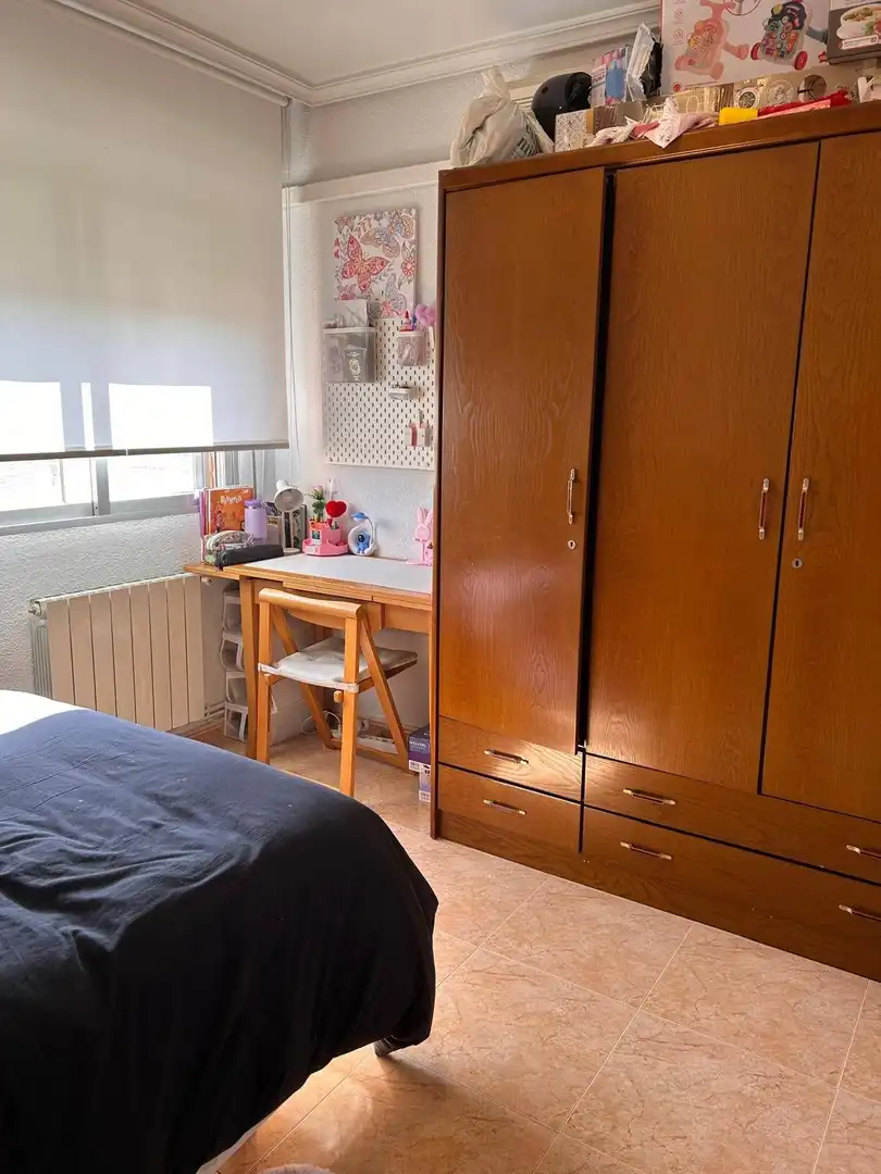 Habitación de Piso en venta en Madrid con Calefacción y Terraza