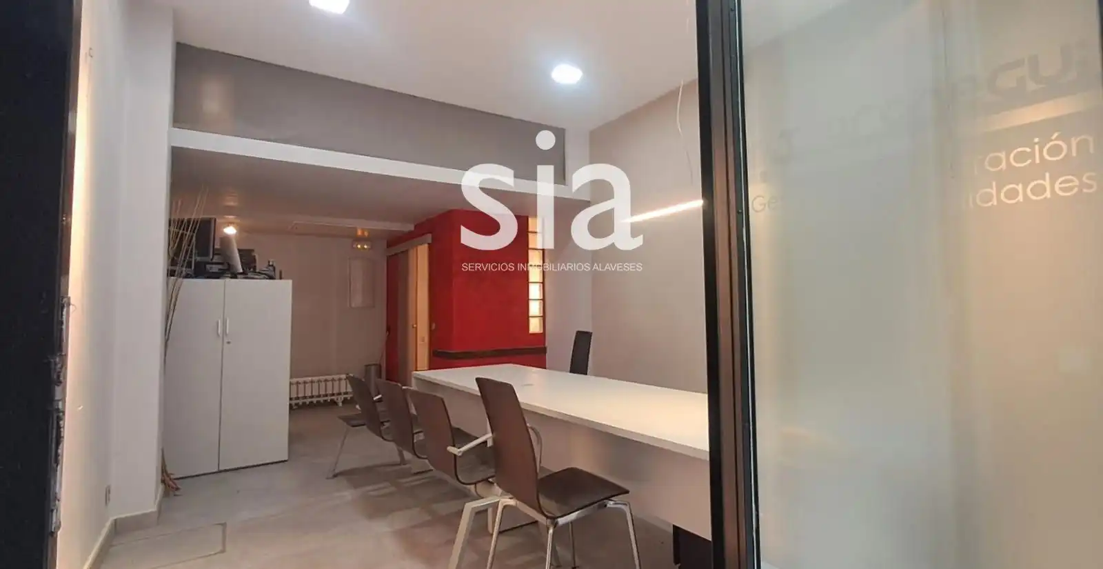 Local de alquiler en Vitoria - Gasteiz
