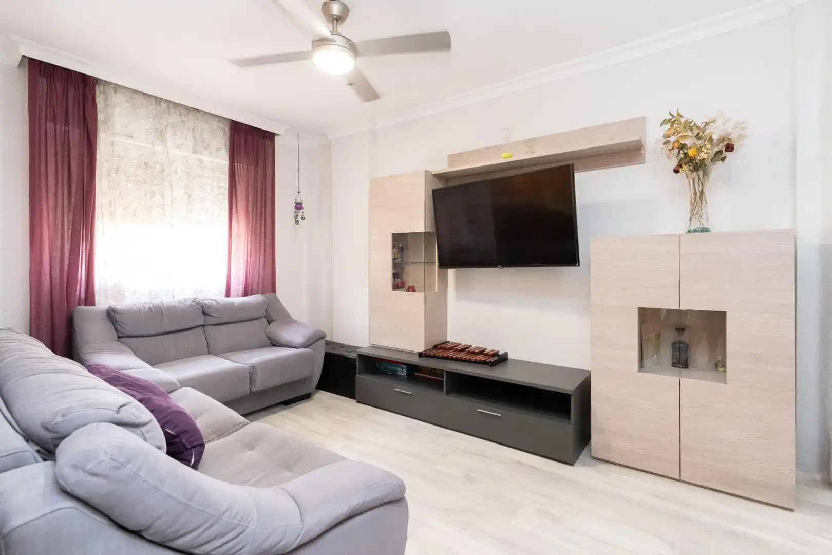 Sala de estar de Piso en venta en Motril con Balcón