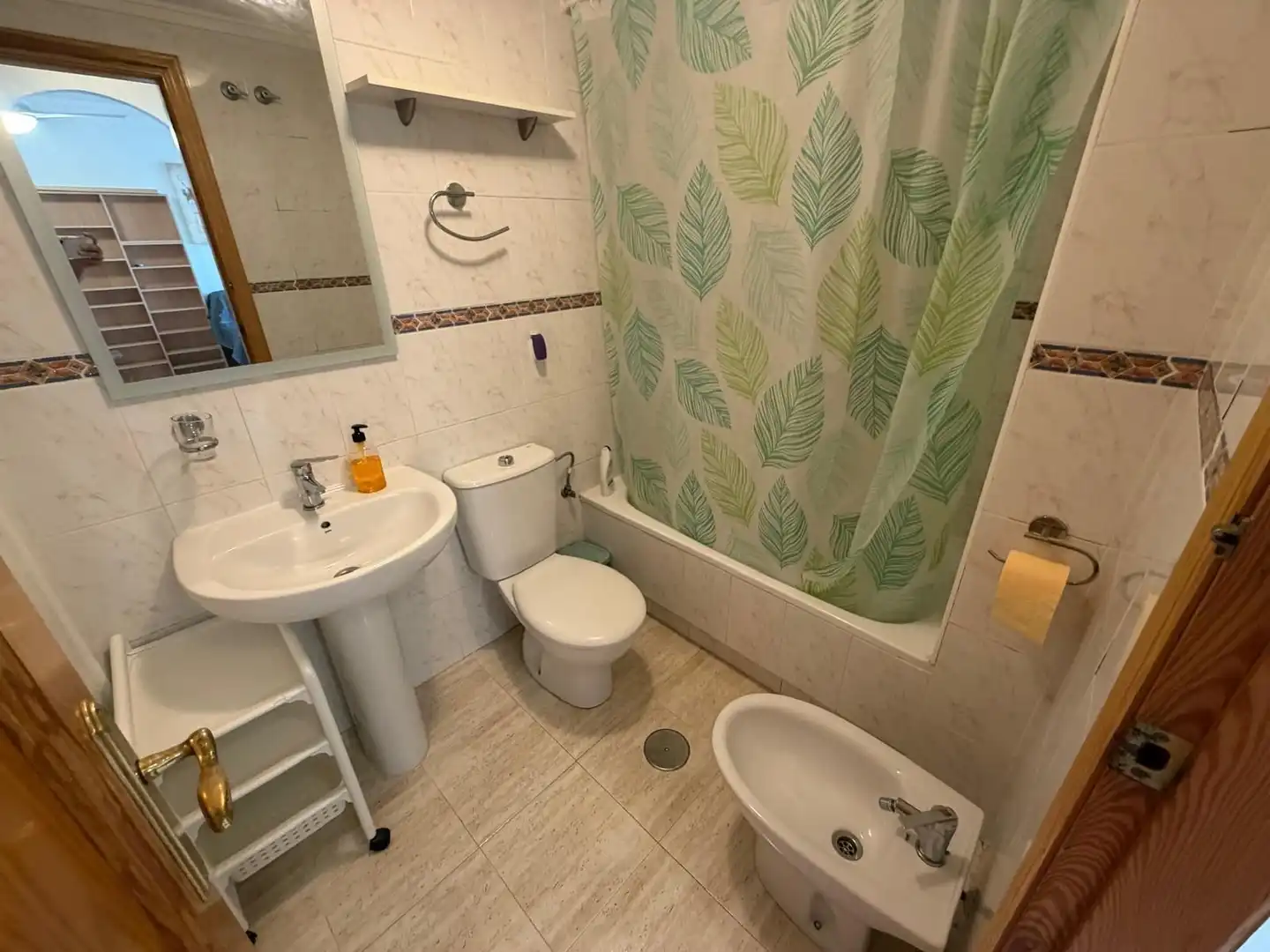 Bathroom of Flat for sale in Villajoyosa / La Vila Joiosa  with Air Conditioner and Community pool