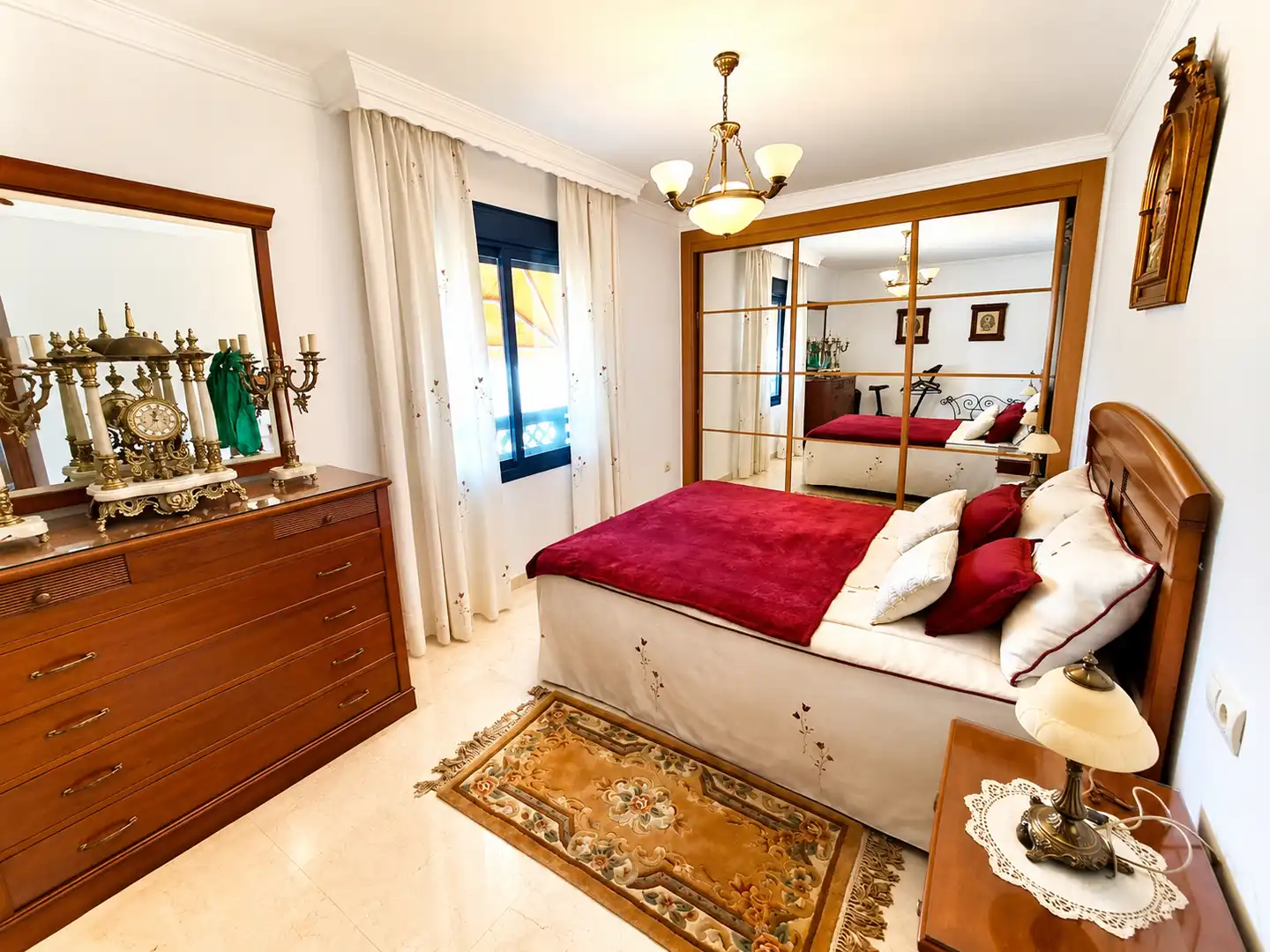 Habitación de Piso en venta en Torremolinos con Aire acondicionado, Terraza y Amueblado