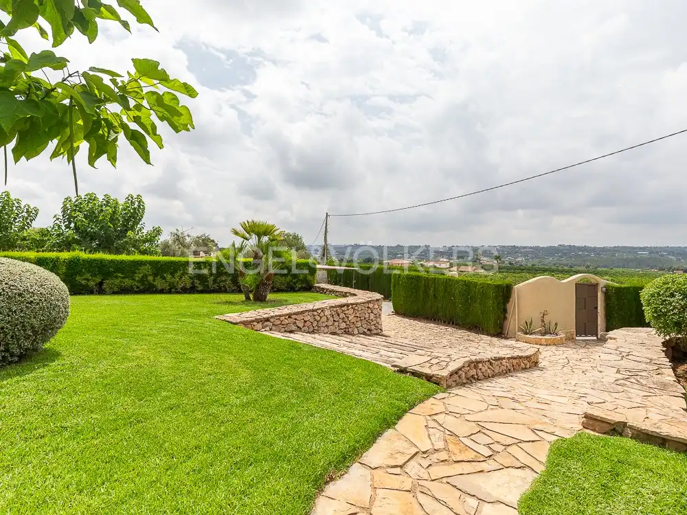 Jardín de Casa o chalet de alquiler en Torrent con Aire acondicionado, Calefacción y Jardín privado