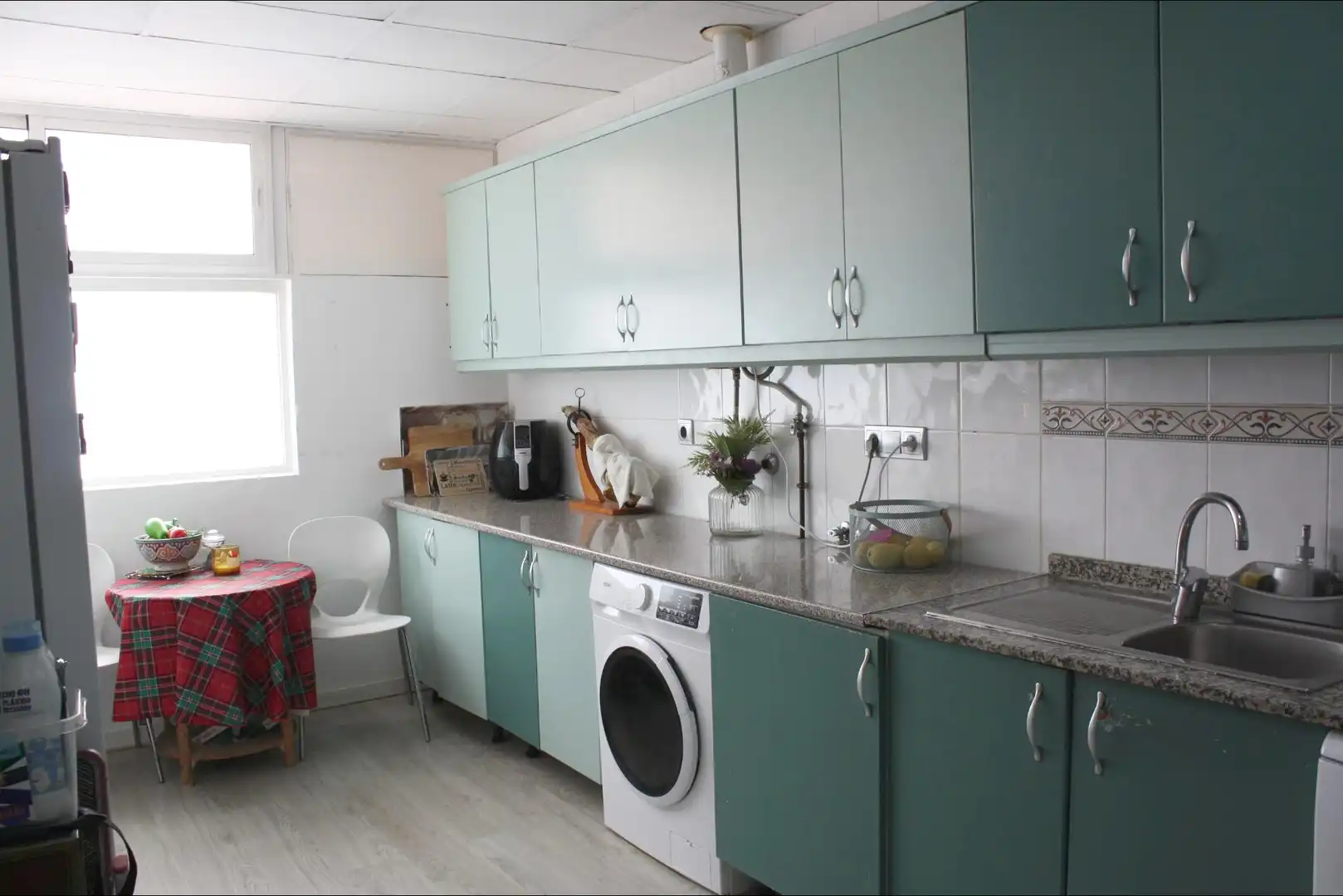 Küche von Haus oder Chalet zum Verkauf in Monforte del Cid mit Klimaanlage, Privatgarten und Terrasse