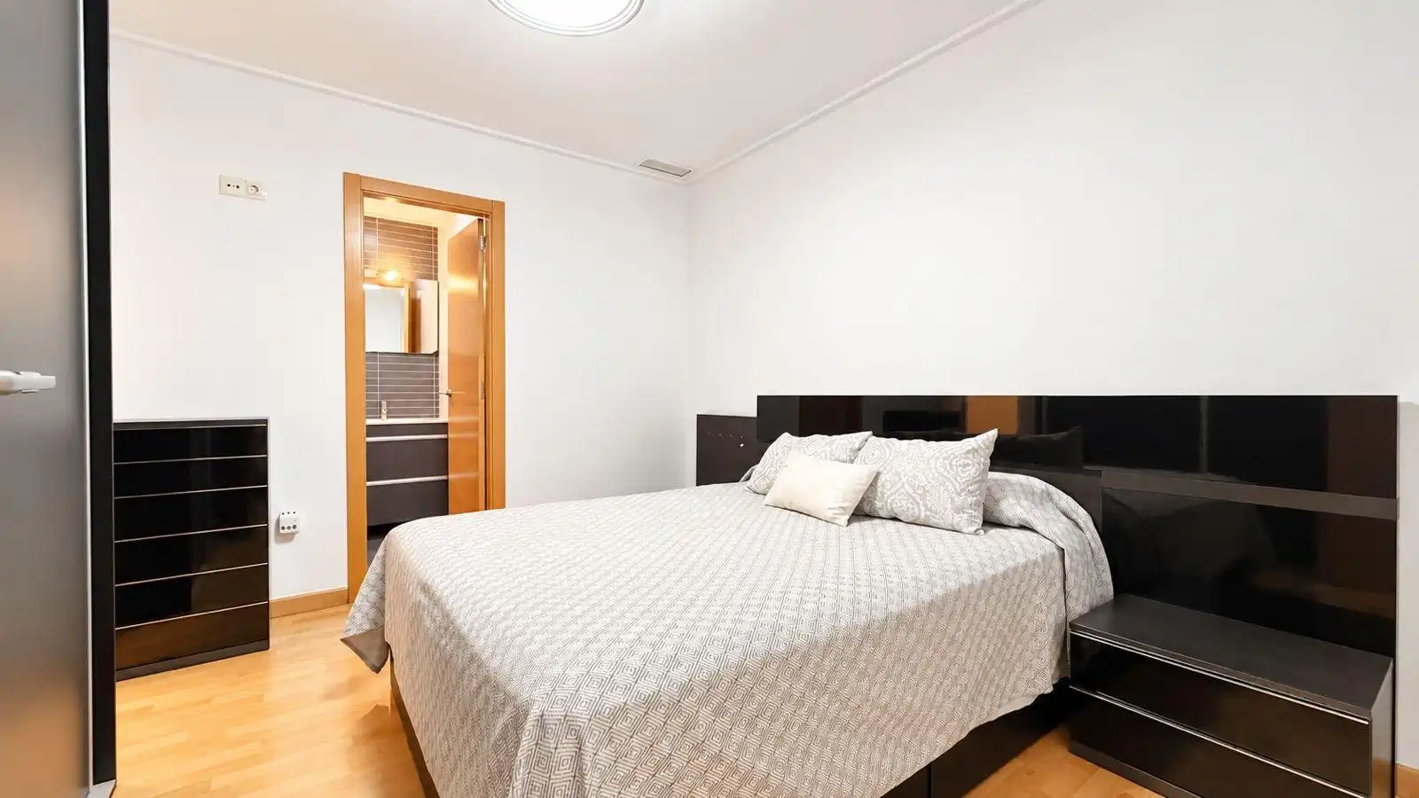 Bedroom of Flat for sale in Elche / Elx  with Air Conditioner, Parquet flooring and Furnished