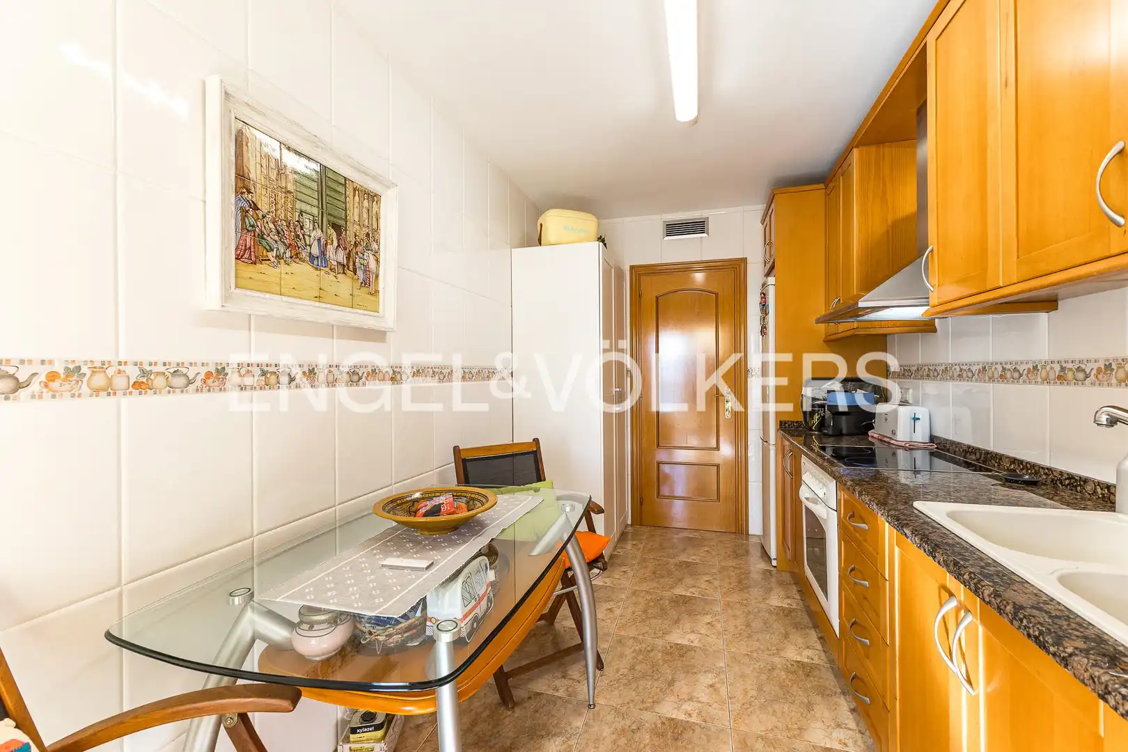 Kitchen of Flat for sale in Vilanova i la Geltrú  with Air Conditioner, Heating and Terrace