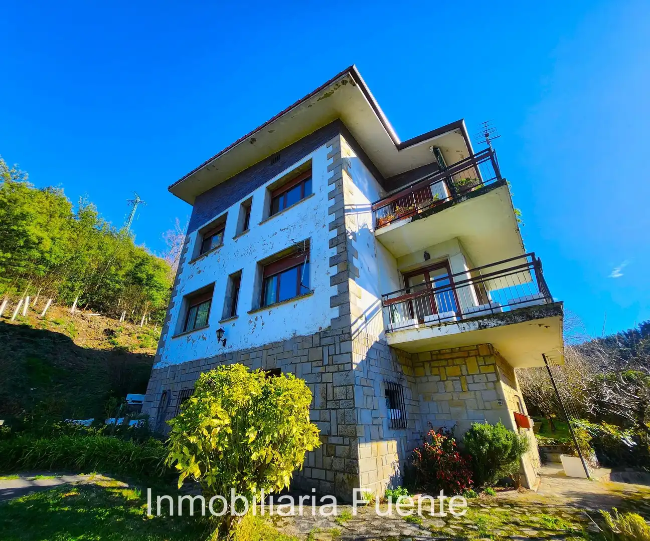 Vista exterior de Casa o chalet en venta en Zalla  con Calefacción, Jardín privado y Terraza
