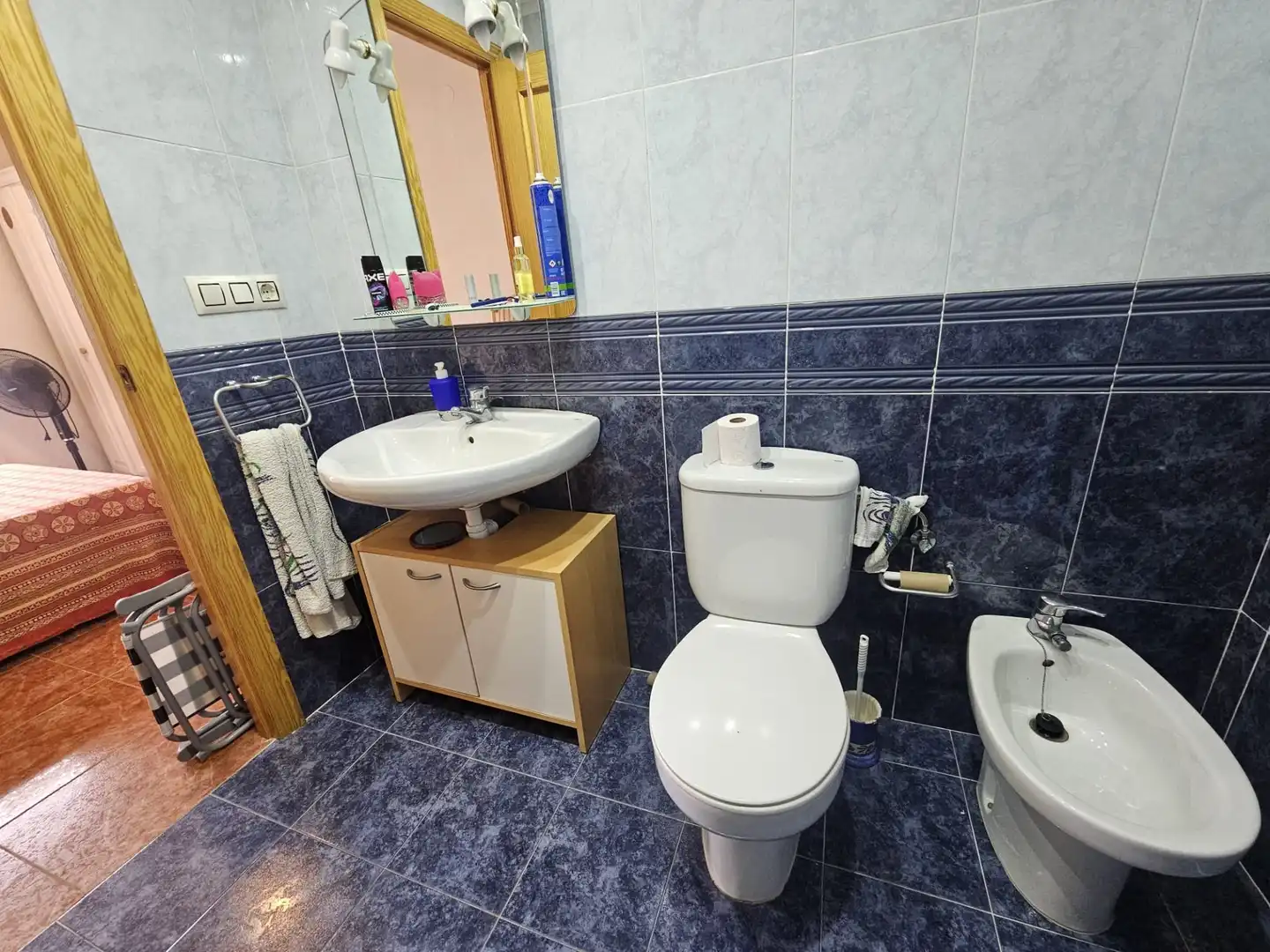 Bathroom of Flat for sale in Sueca  with Air Conditioner, Heating and Storage room