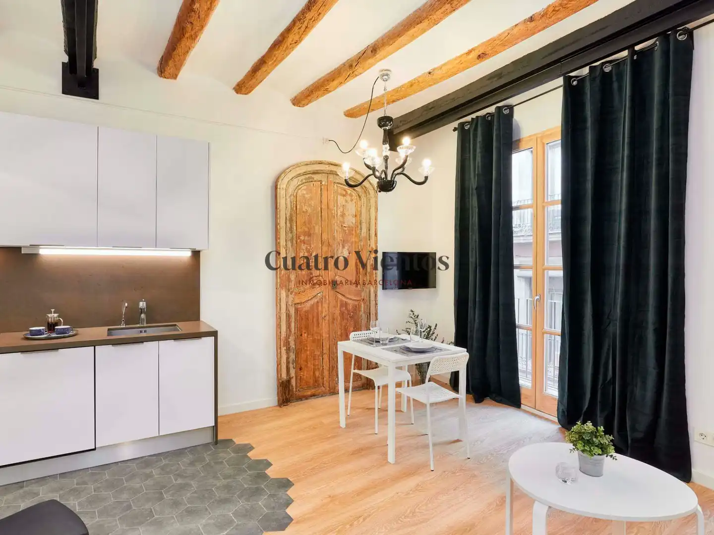 Wohnzimmer von Wohnung zum Verkauf in Barcelona mit Klimaanlage, Heizung und Ofen