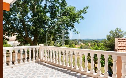 Terrassa de Casa o xalet en venda en Montserrat amb Aire condicionat, Calefacció i Jardí privat