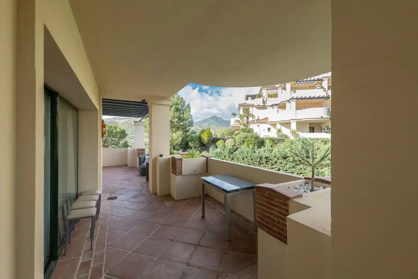 Terrasse von Wohnung zur Miete in Benahavís mit Klimaanlage, Privatgarten und Terrasse