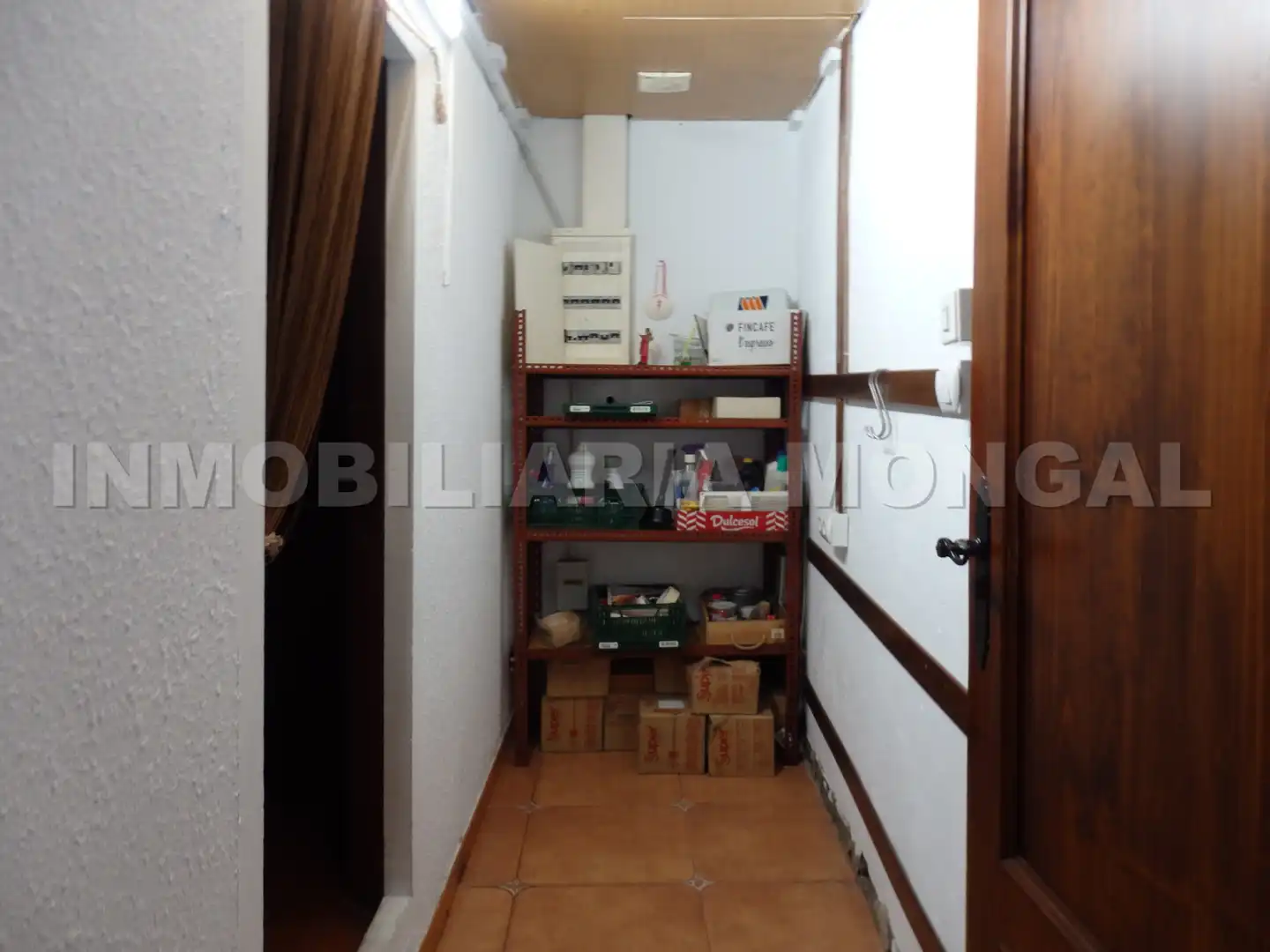 Local de lloguer en Gavà amb Aire condicionat, Moblat i Alarma