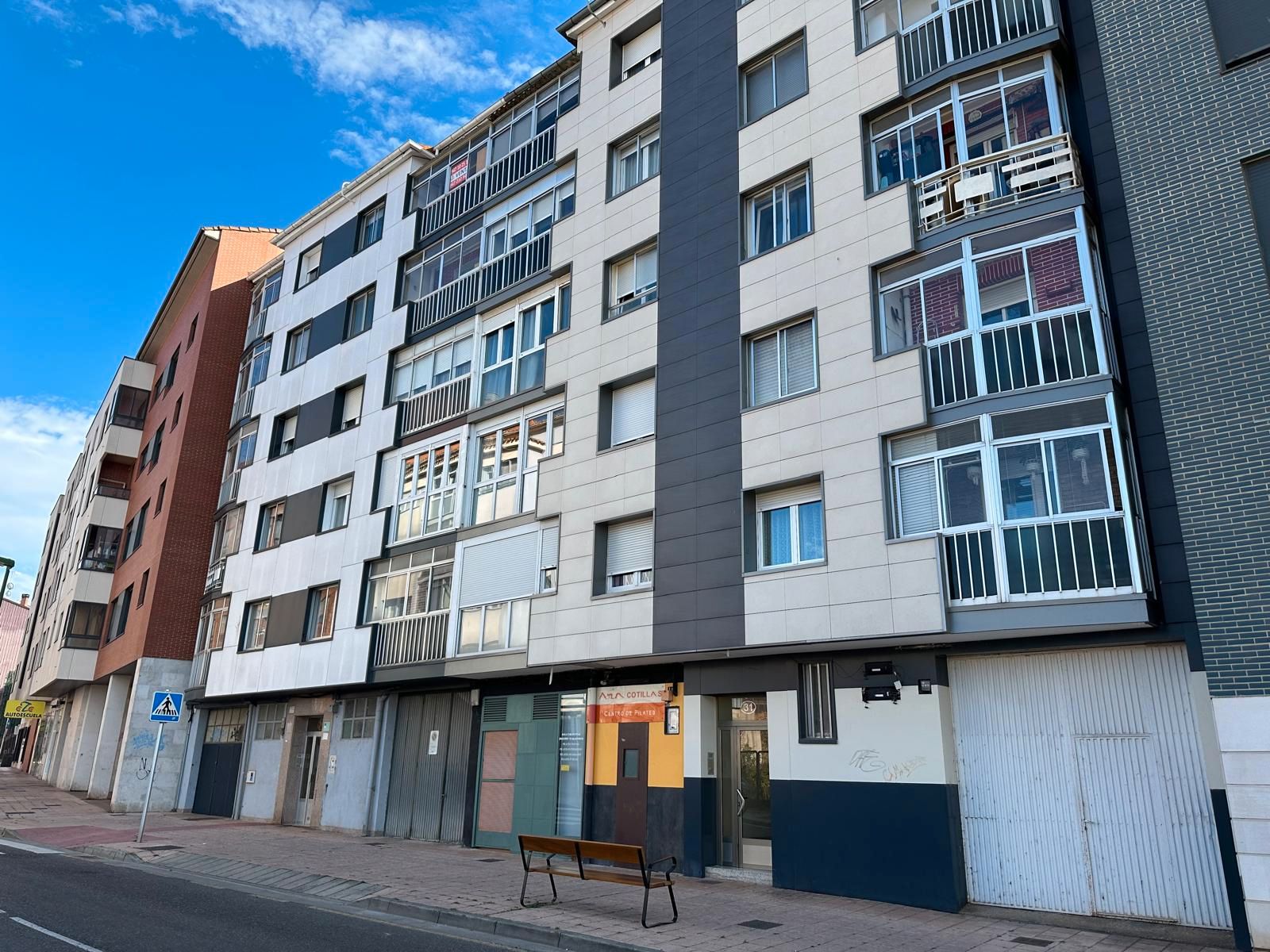Piso en venta en Calle San Zadornil, San Pedro de la Fuente
