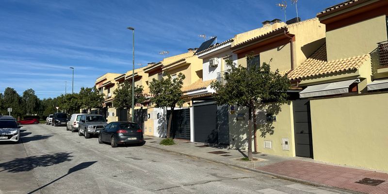 Vista exterior de Casa adosada en venda en Málaga Capital amb Aire condicionat, Terrassa i Traster