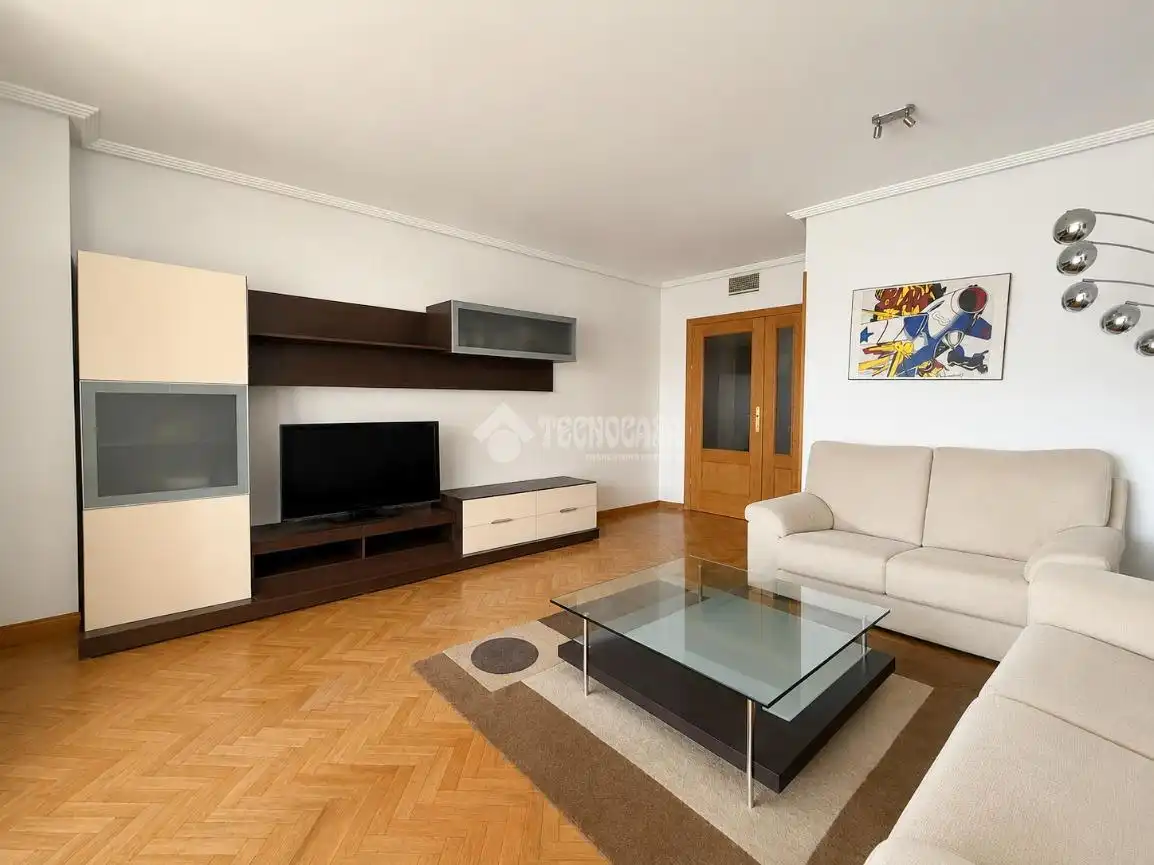 Living room of Flat for sale in Madrid  with Air Conditioner and Community pool