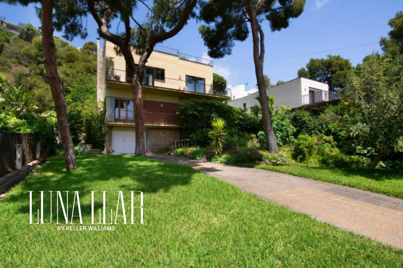 Vista exterior de Casa o xalet en venda en Castelldefels amb Calefacció