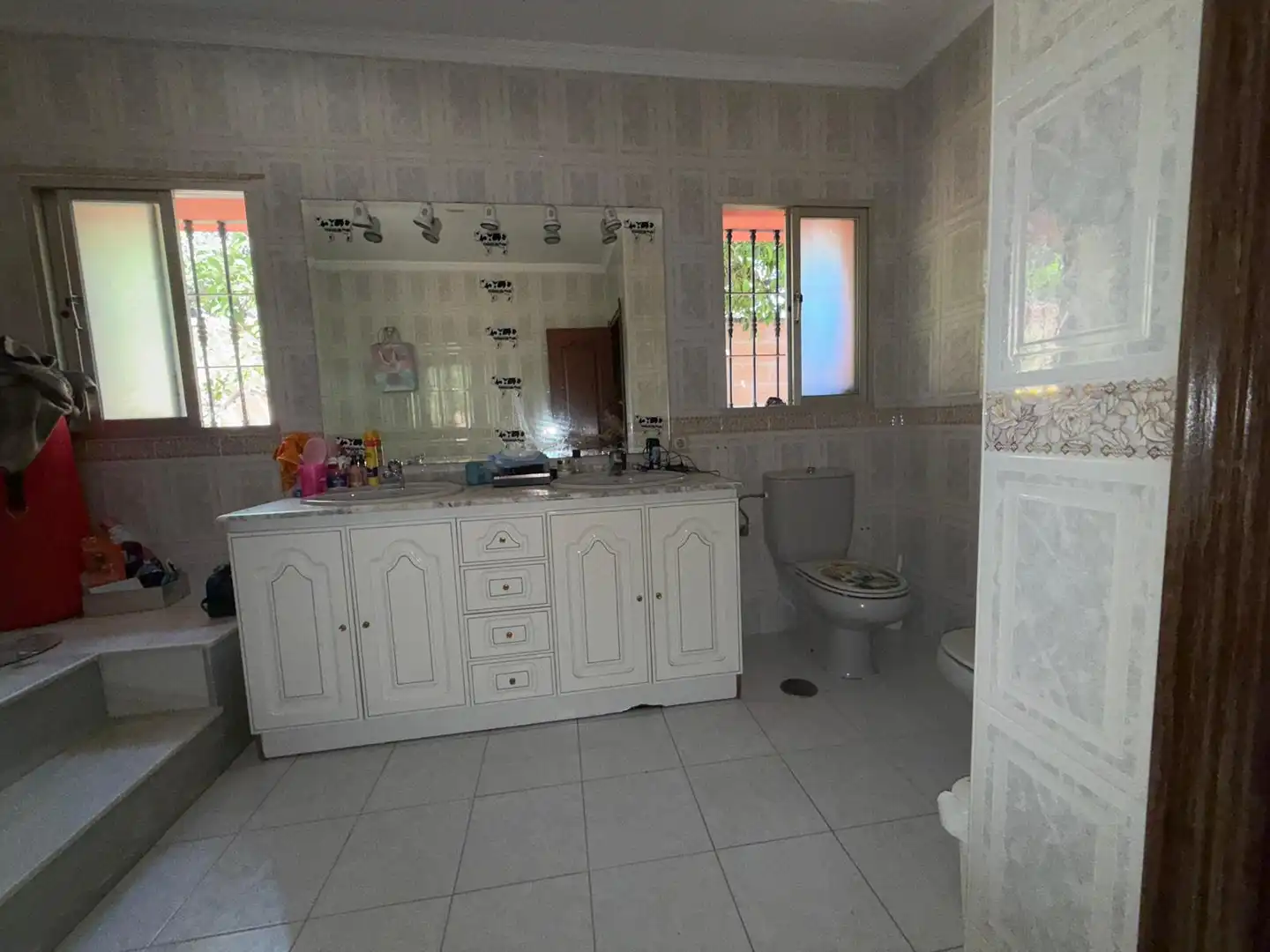 Bathroom of Houses for sale in Málaga  with Air Conditioner, Terrace and Furnished