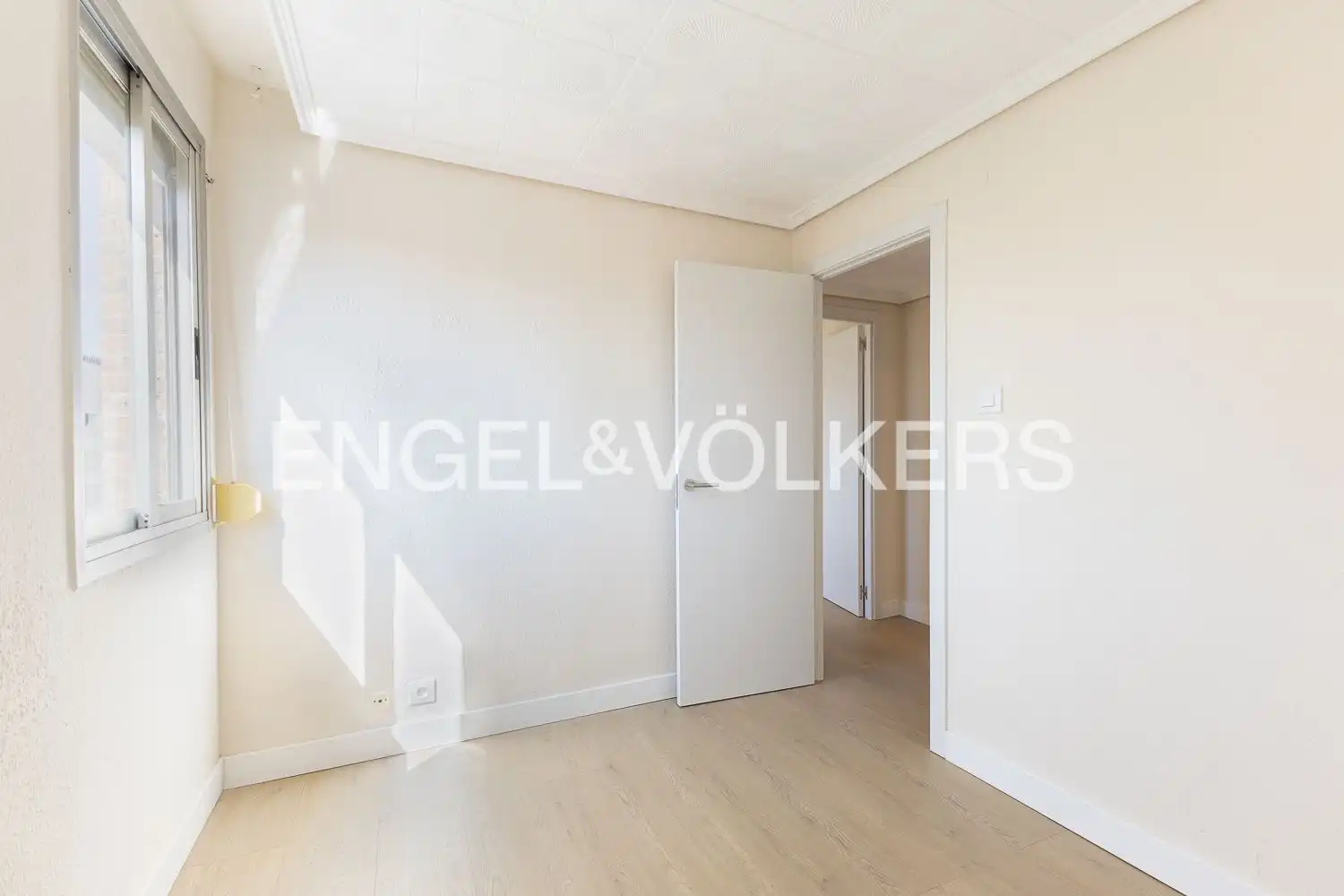 Habitación de Piso de alquiler en Valencia con Aire acondicionado y Calefacción