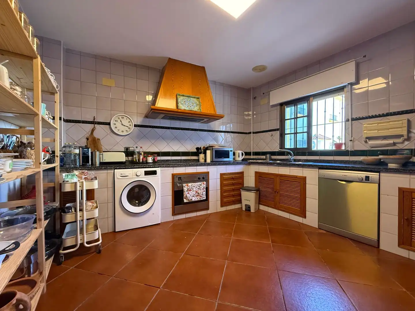 Cocina de Casa adosada de alquiler en Aljaraque con Piscina comunitaria