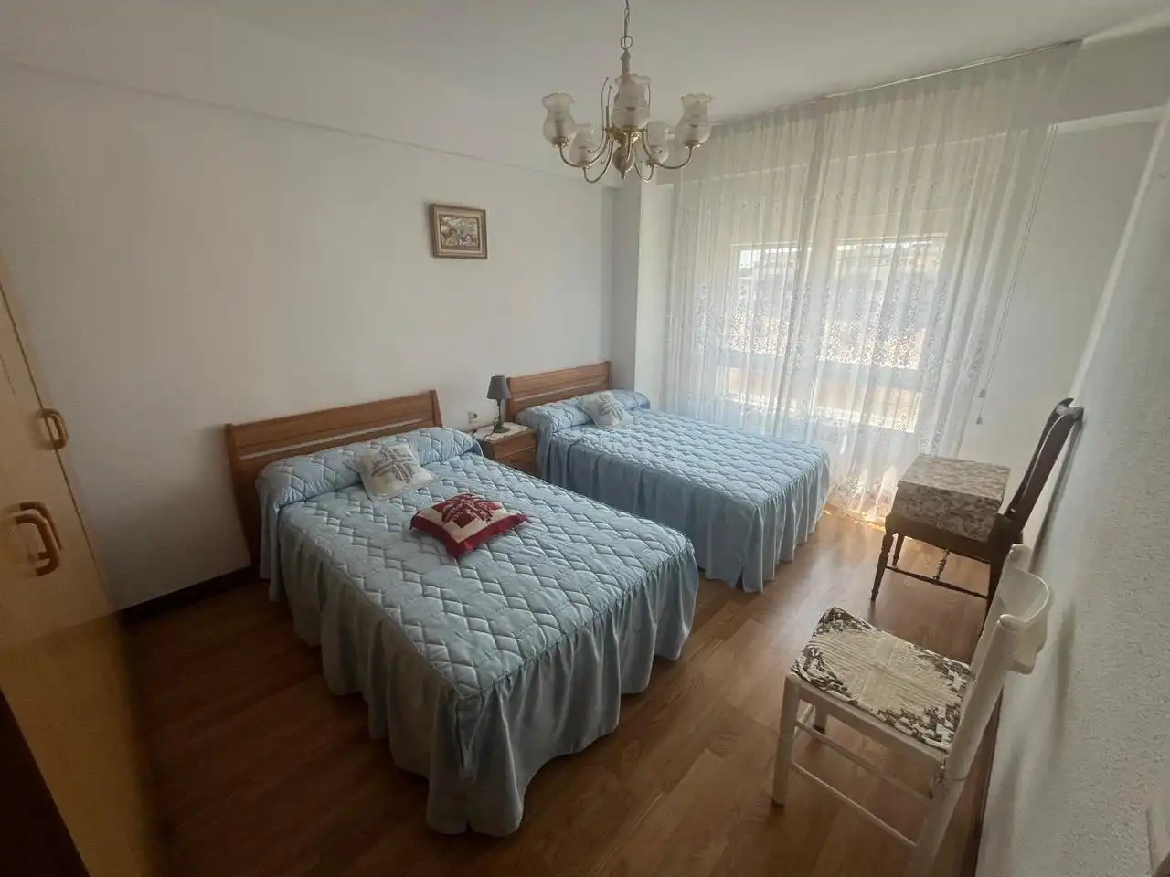 Dormitori de Pis en venda en Burgos amb Calefacció i Moblat
