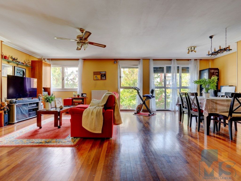 Living room of Flat for sale in Irun   with Balcony