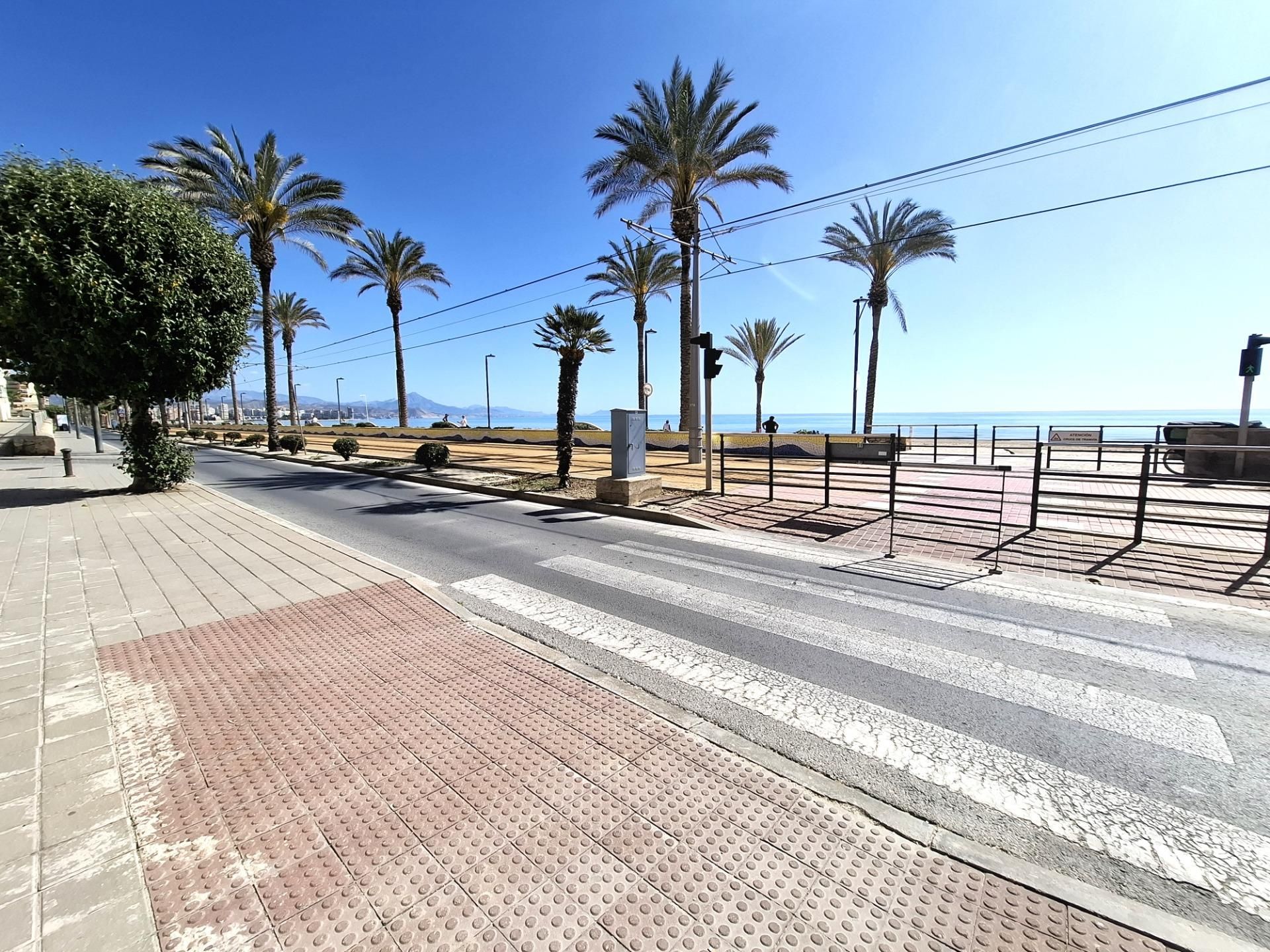 Vista exterior de Pis en venda en El Campello amb Aire condicionat, Calefacció i Terrassa