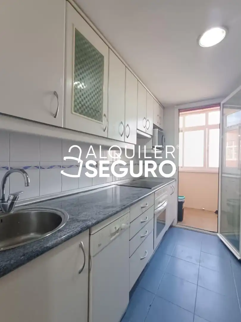 Kitchen of Flat for rent in Leganés  with Heating, Storage room and Furnished