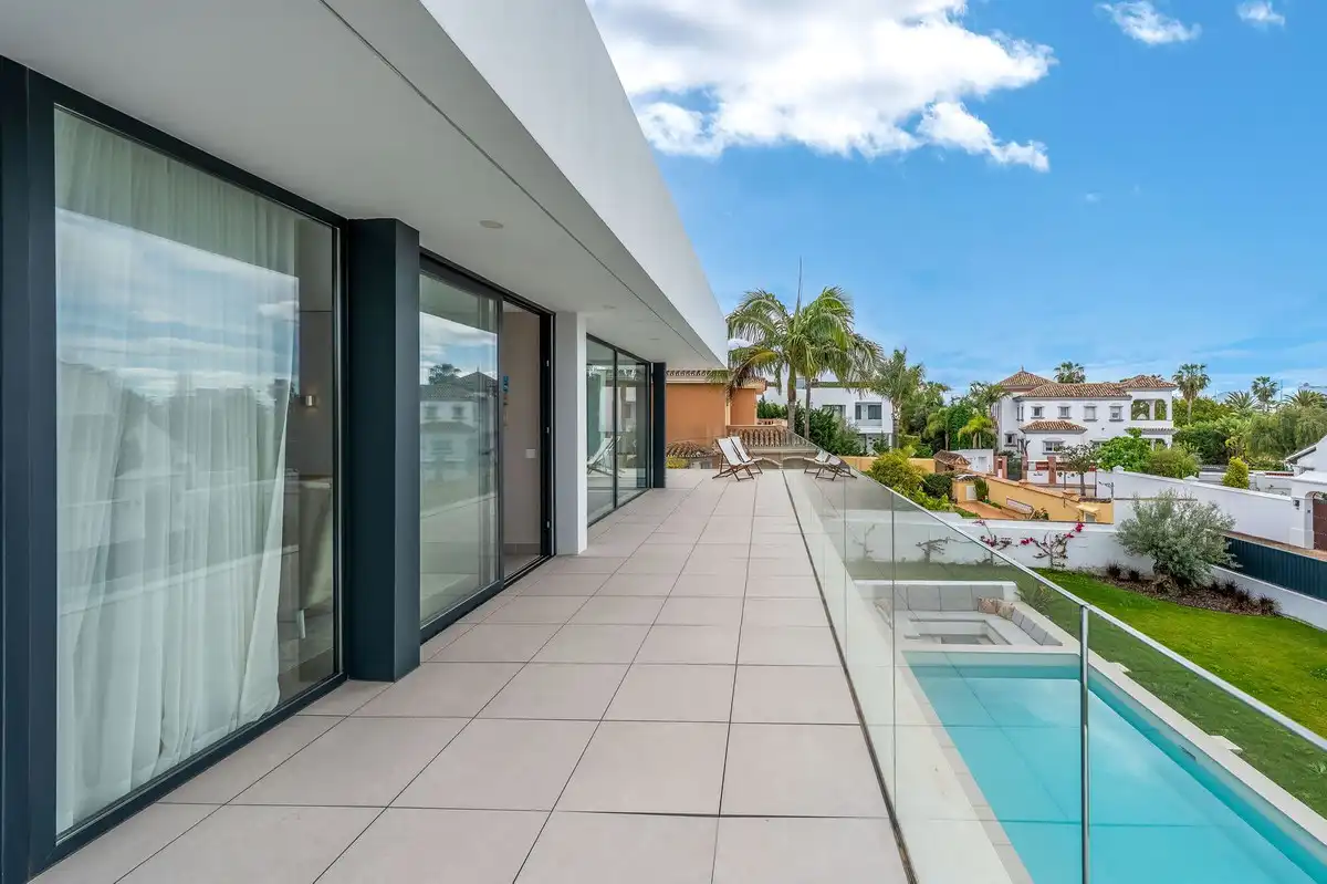 Chalet con jardín en venta en Avenida Pablo Ruiz Picasso 11, imagen 20