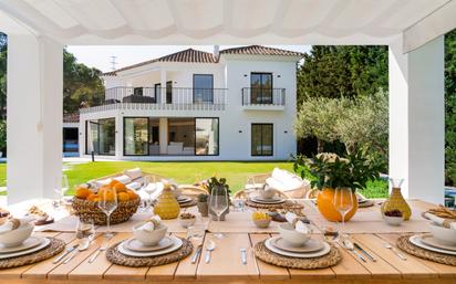 Garden of House or chalet for sale in Marbella  with Air Conditioner, Private garden and Terrace