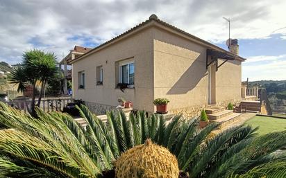 Vista exterior de Casa o xalet en venda en Vidreres amb Calefacció, Parquet i Terrassa