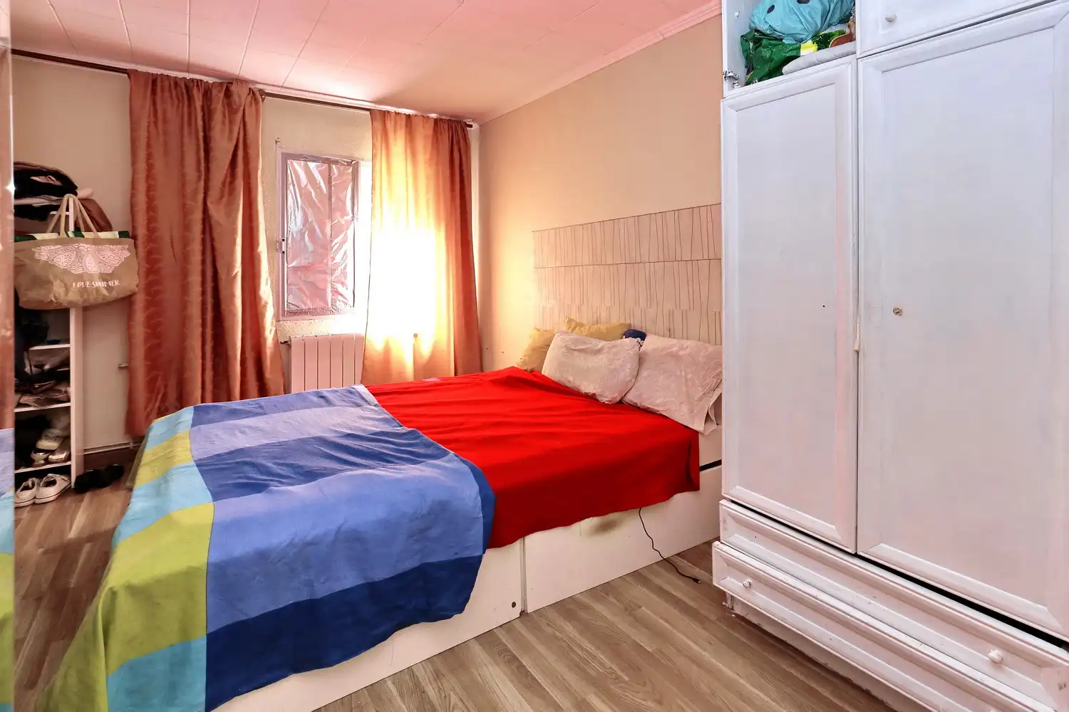 Habitación de Piso en venta en Barcelona con Aire acondicionado, Amueblado y Alarma