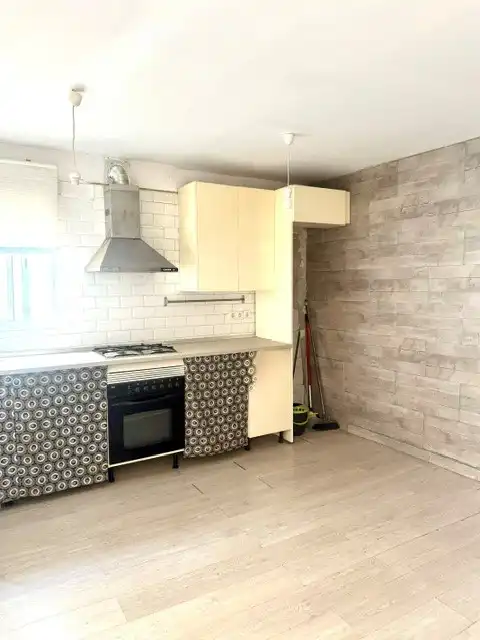 Cuina de Casa o xalet en venda en Montcada i Reixac amb Calefacció, Terrassa i Forn