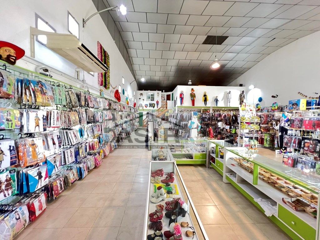 Industrial buildings to rent in Alzira