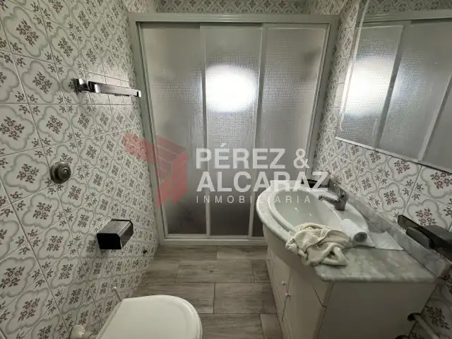 Bany de Pis en venda en Palma del Río amb Balcó