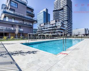 Swimming pool of Flat to rent in  Madrid Capital  with Air Conditioner, Heating and Parquet flooring