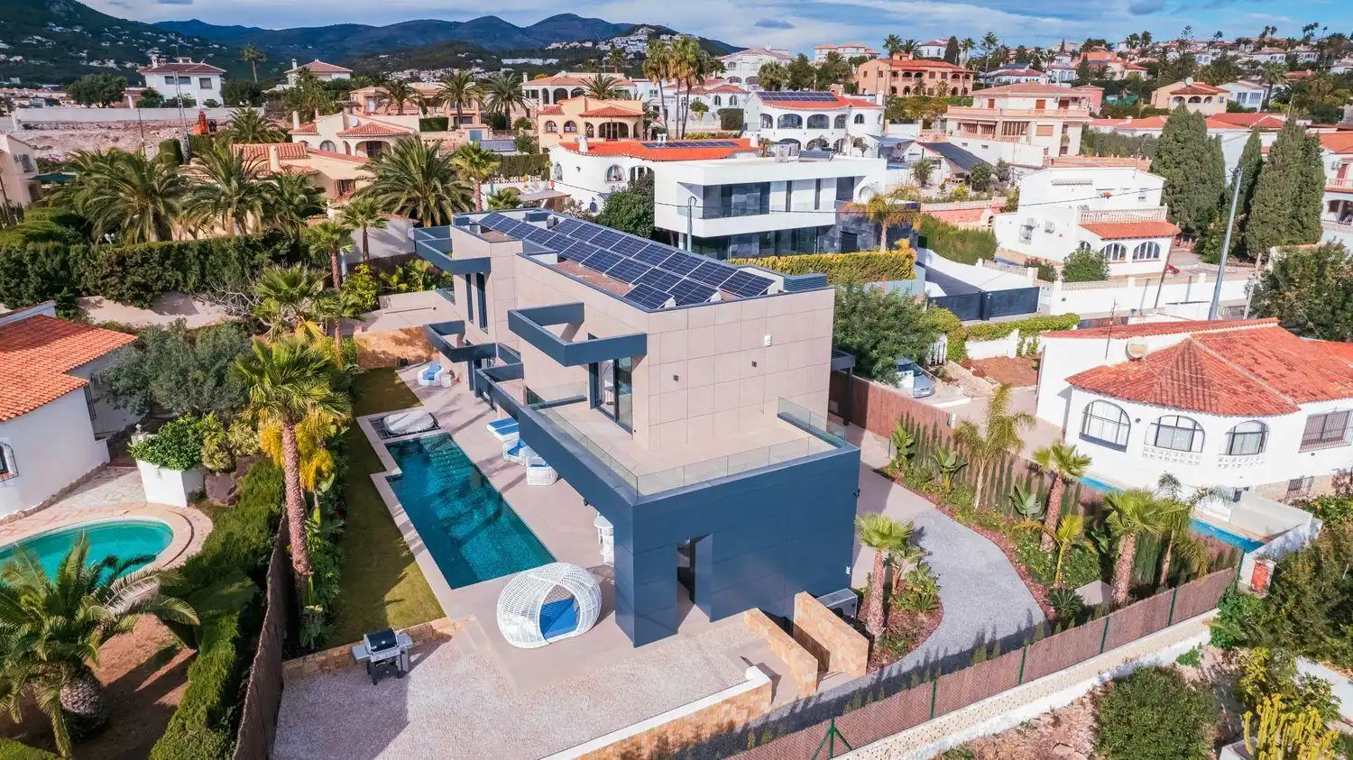Chalet con piscina en venta en Marisol Park - Ortembach - Los Almendros, imagen 64