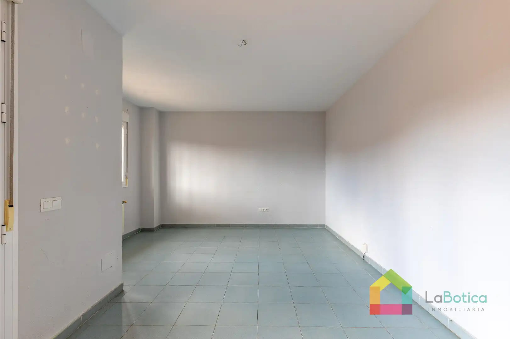Casa adosada en venta en Burguillos de Toledo con Calefacción, Jardín privado y Terraza